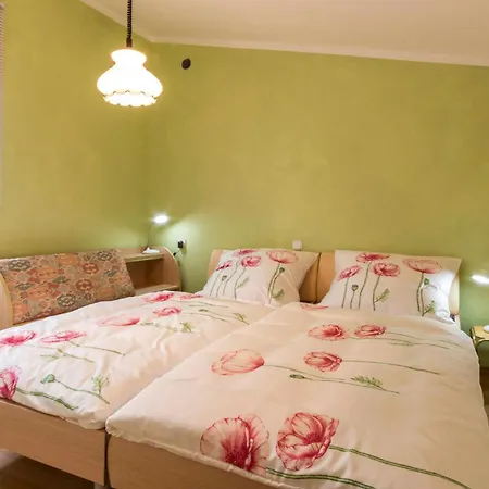 Awesome In Betiga With Kitchen Holiday home Barbariga